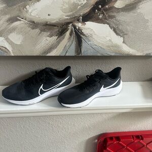 Nike Black and White Air Zoom Pegasus Running Shoes Sz 14